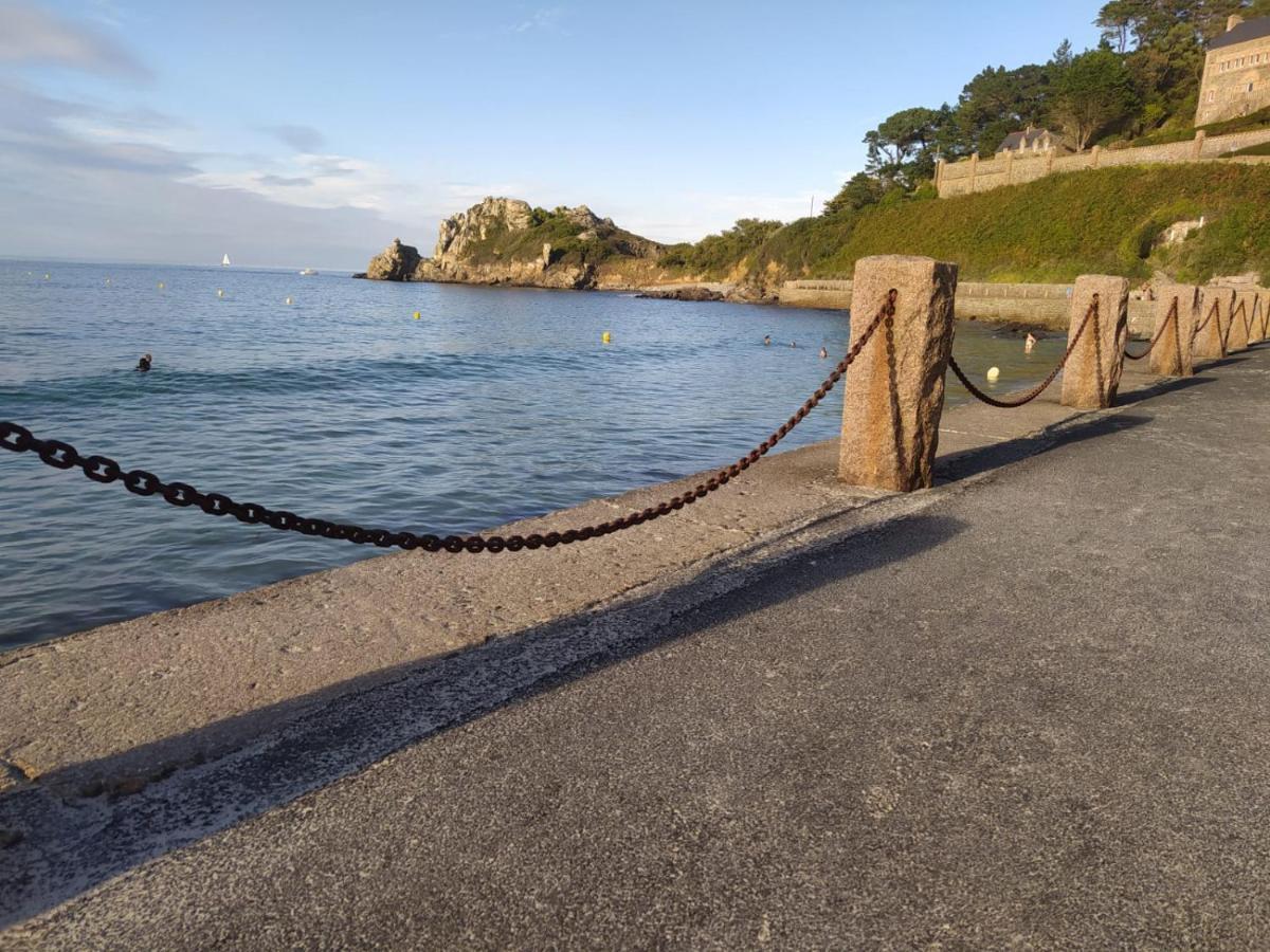 Appartement Vue Mer, Rdc, Plage De Trestrignel Perros-Guirec Eksteriør billede