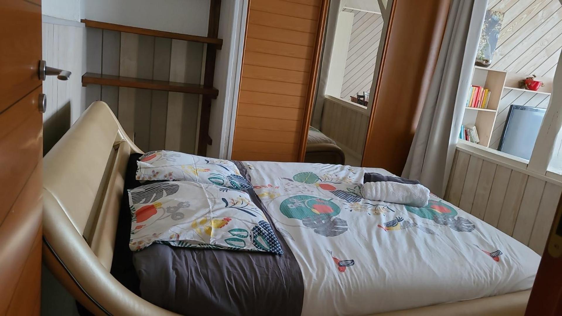 Appartement Vue Mer, Rdc, Plage De Trestrignel Perros-Guirec Eksteriør billede