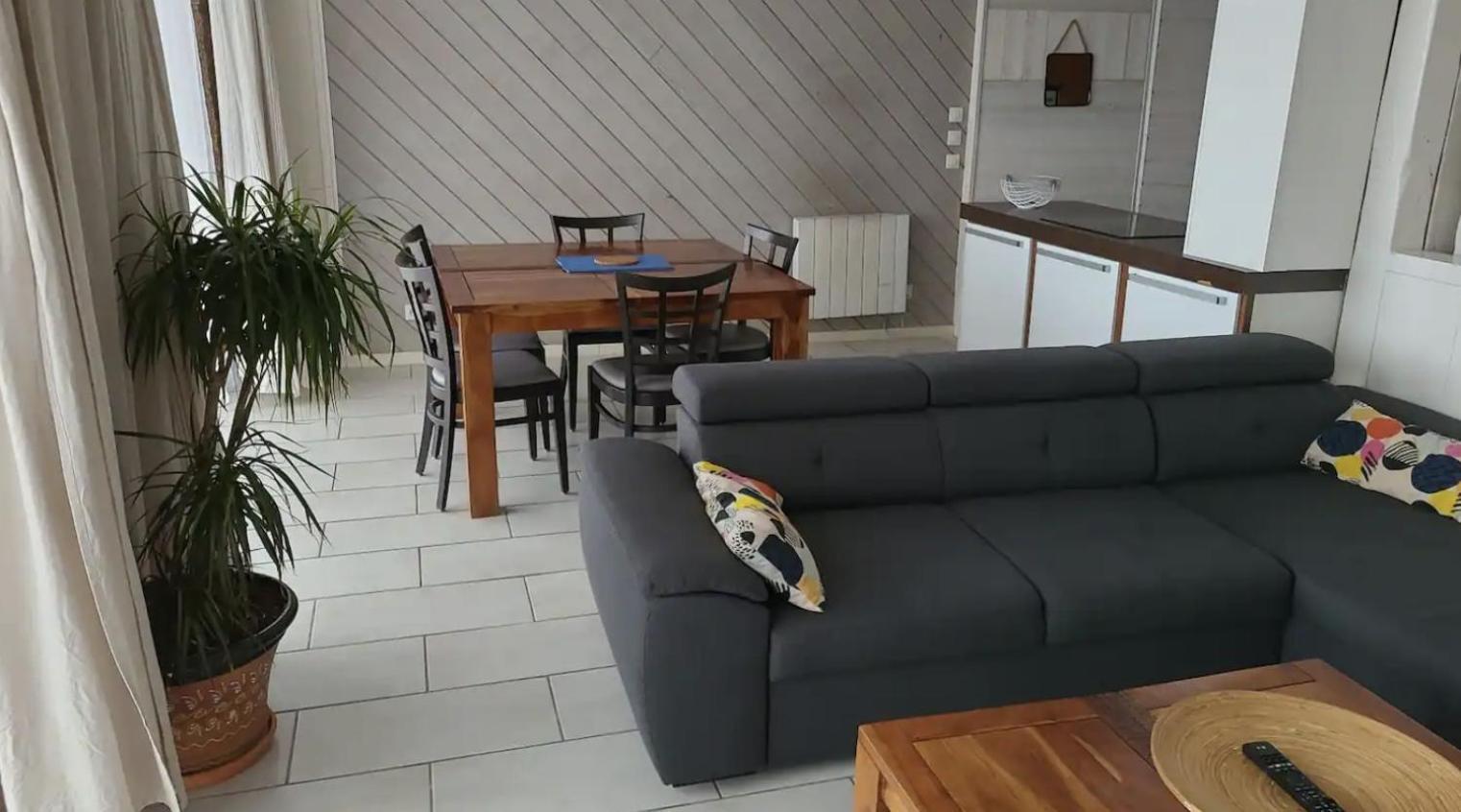 Appartement Vue Mer, Rdc, Plage De Trestrignel Perros-Guirec Eksteriør billede